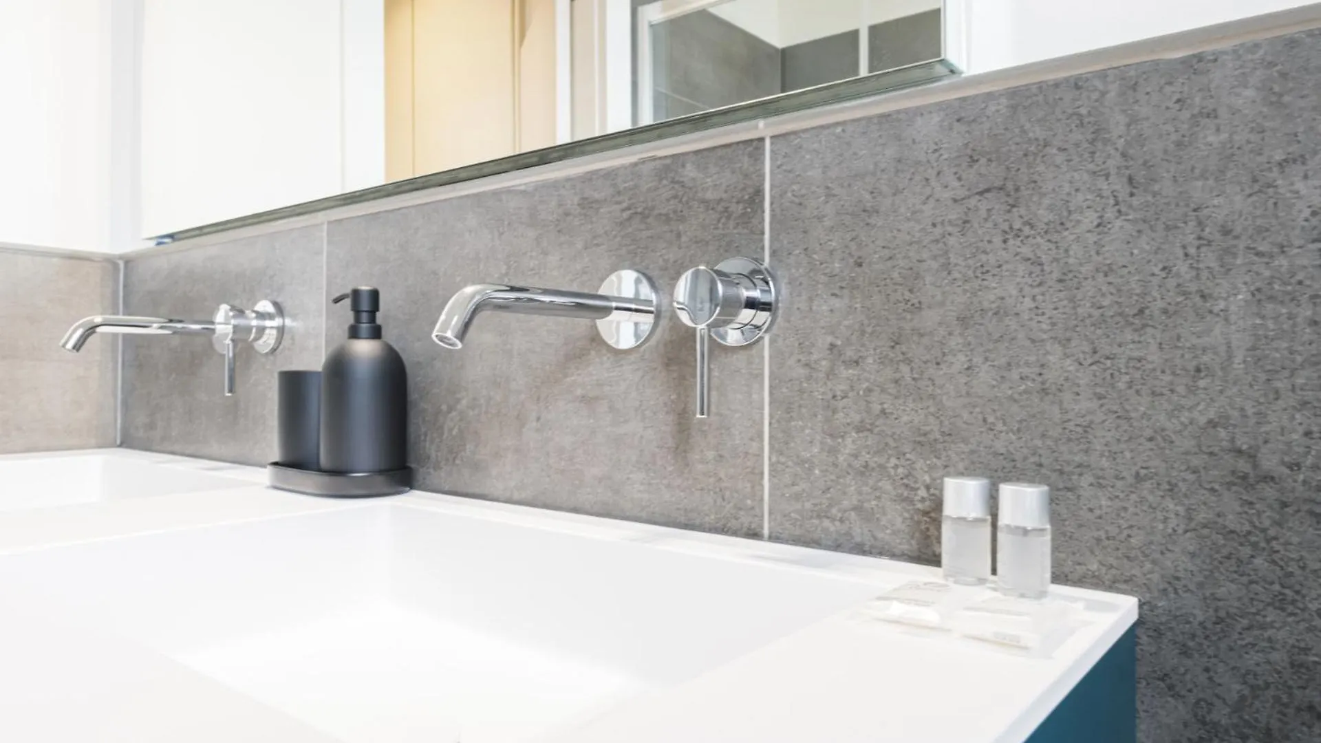 Apartament Easylife - Residenza Con Stile Vicino Ai Navigli Mediolan