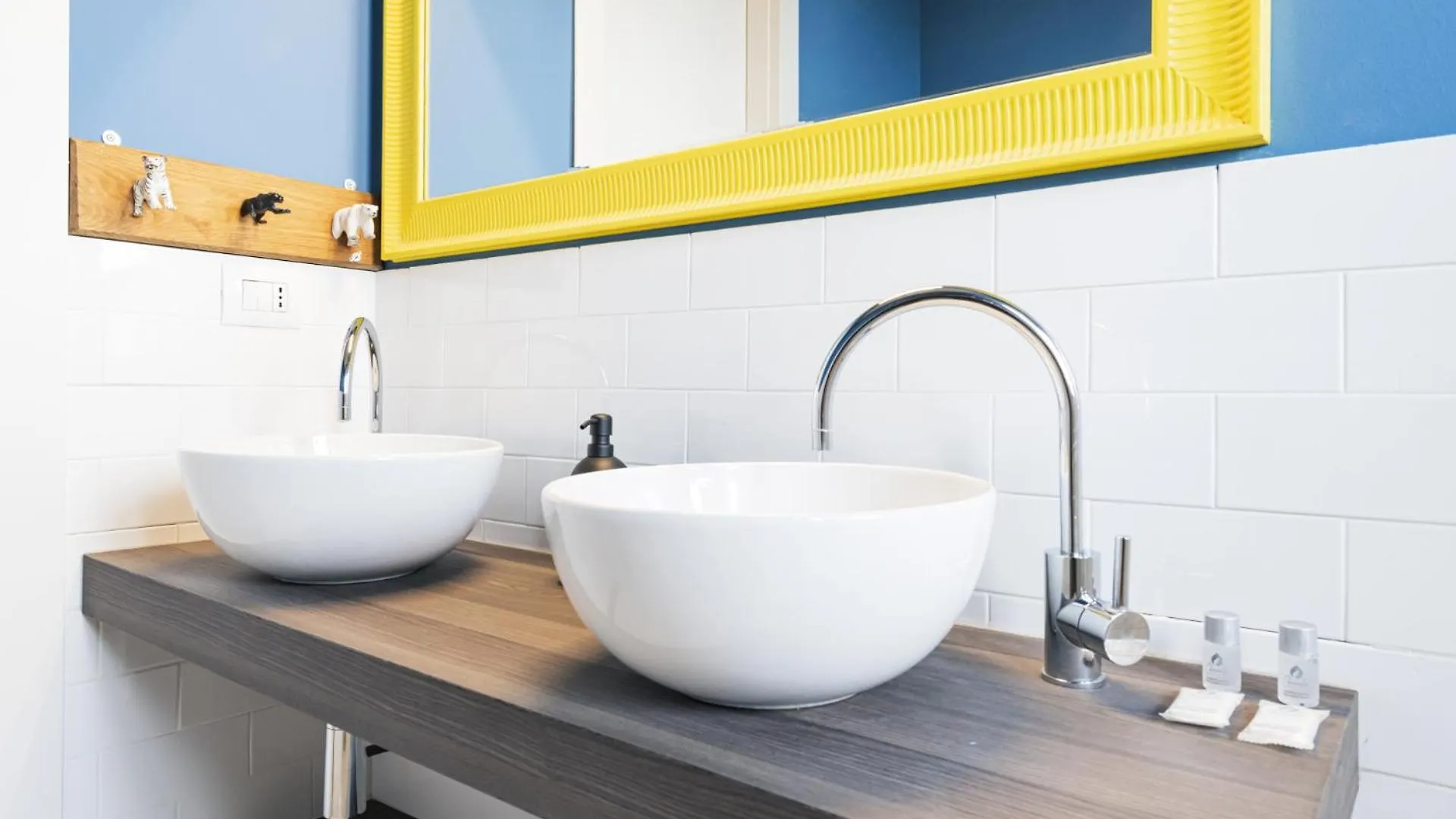 Apartament Easylife - Residenza Con Stile Vicino Ai Navigli Mediolan