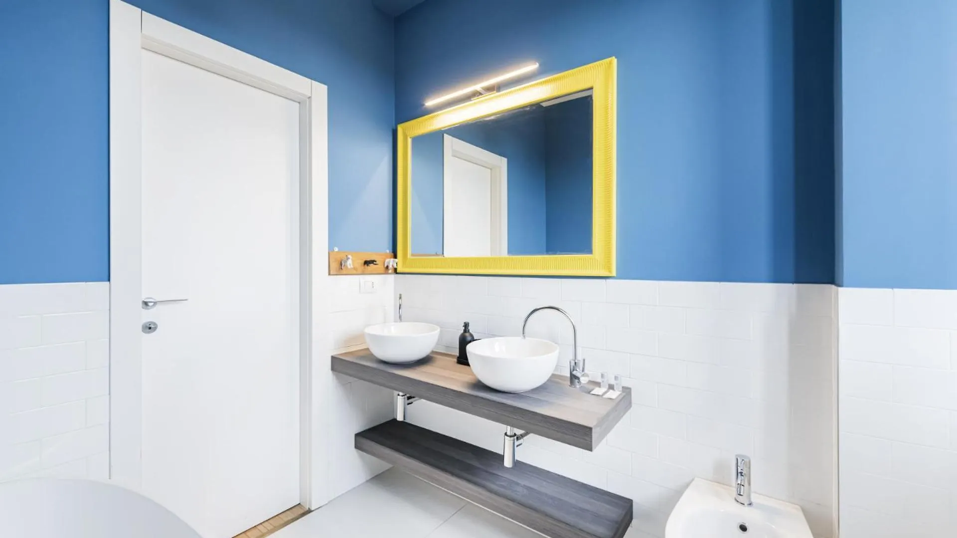 Apartament Easylife - Residenza Con Stile Vicino Ai Navigli Mediolan